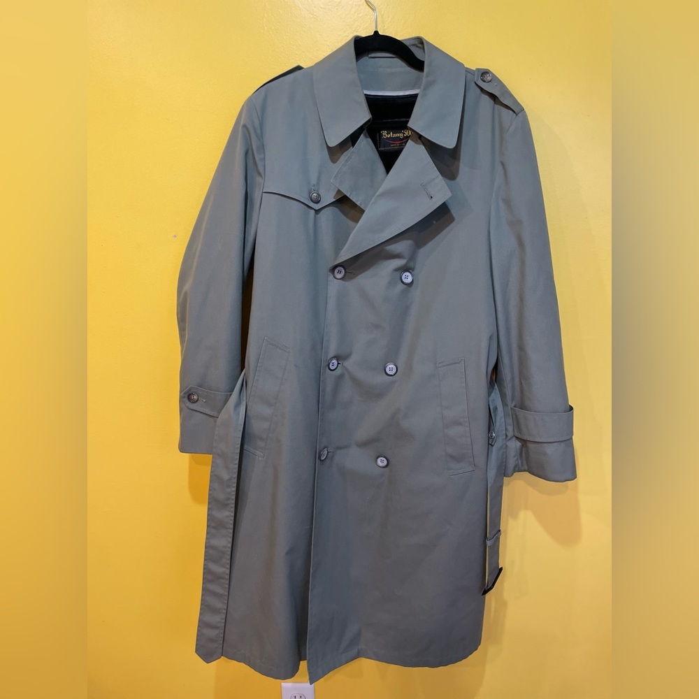 VINTAGE MENS TRENCH coat